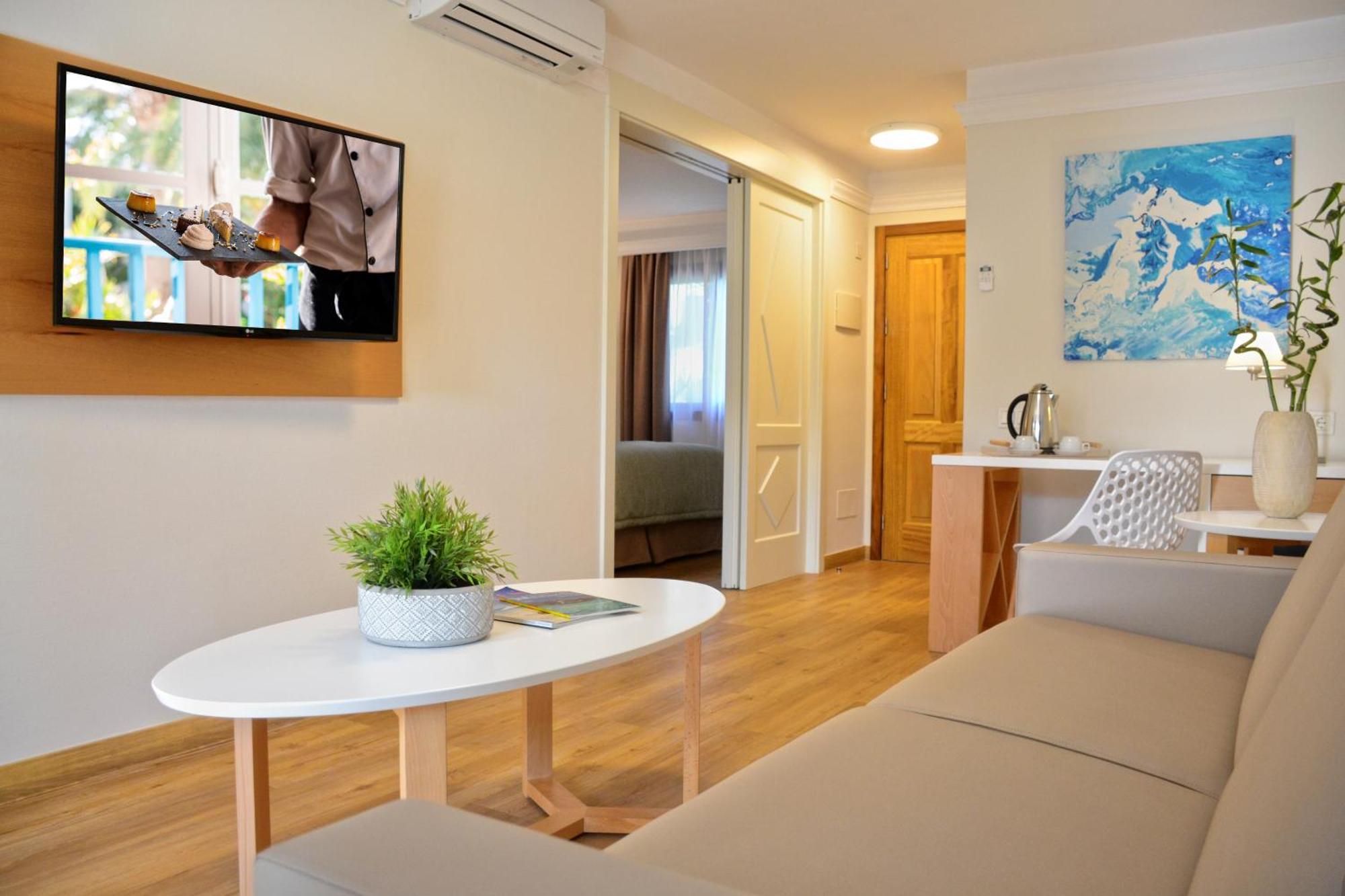 Suite 1 Bedroom
